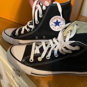Converse high top NWOT